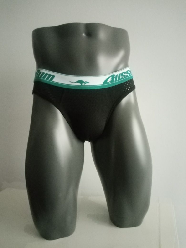 Slip preto Aussiebum tam. L (REF11/74C)