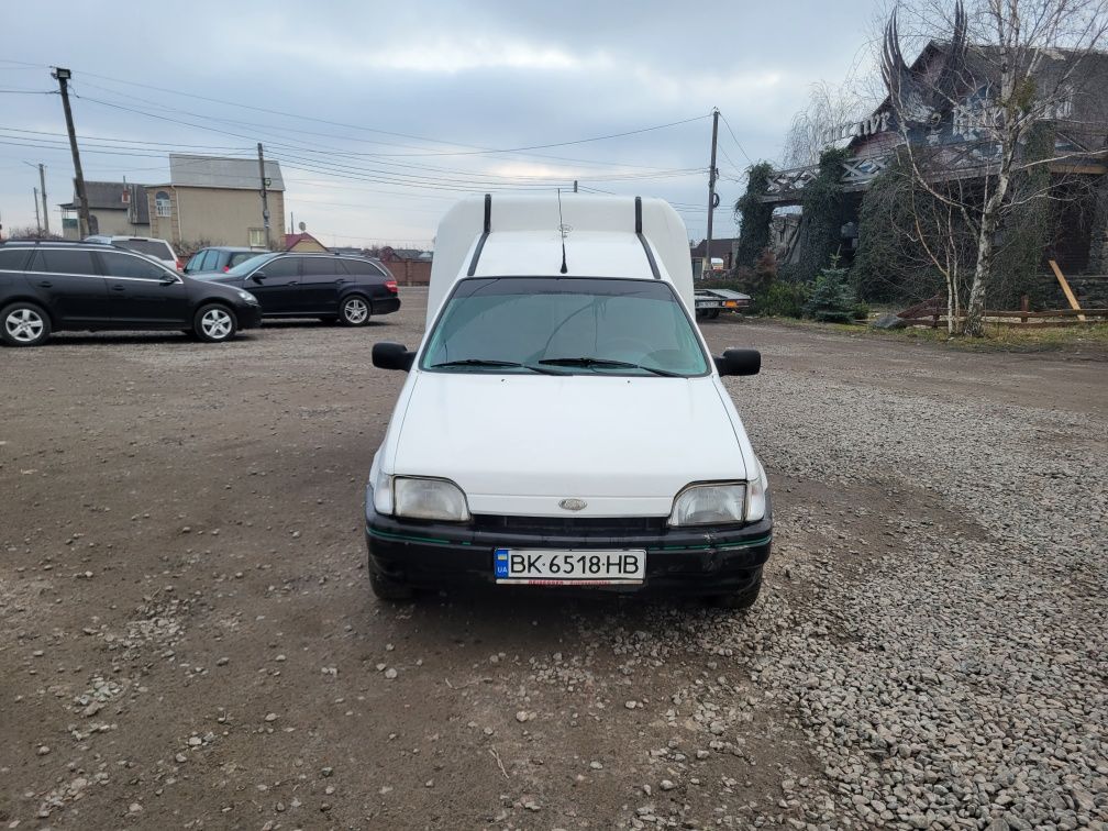 Ford Courier 1.8дизель 1995р