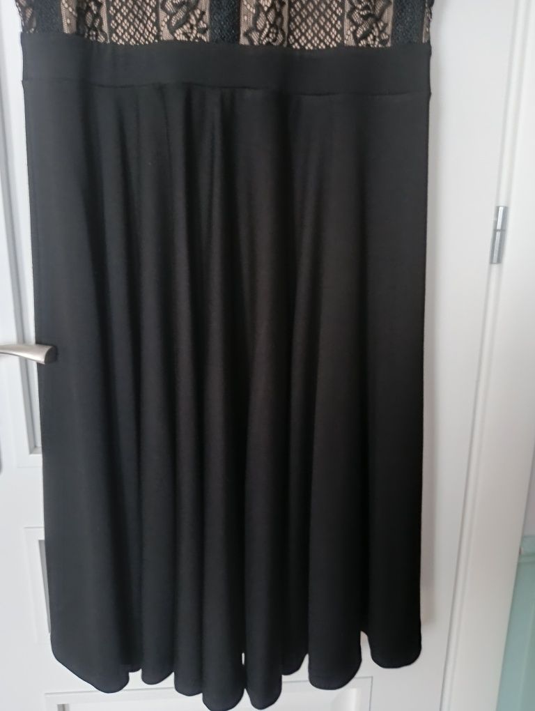 Sukienka czarna 46 do 48