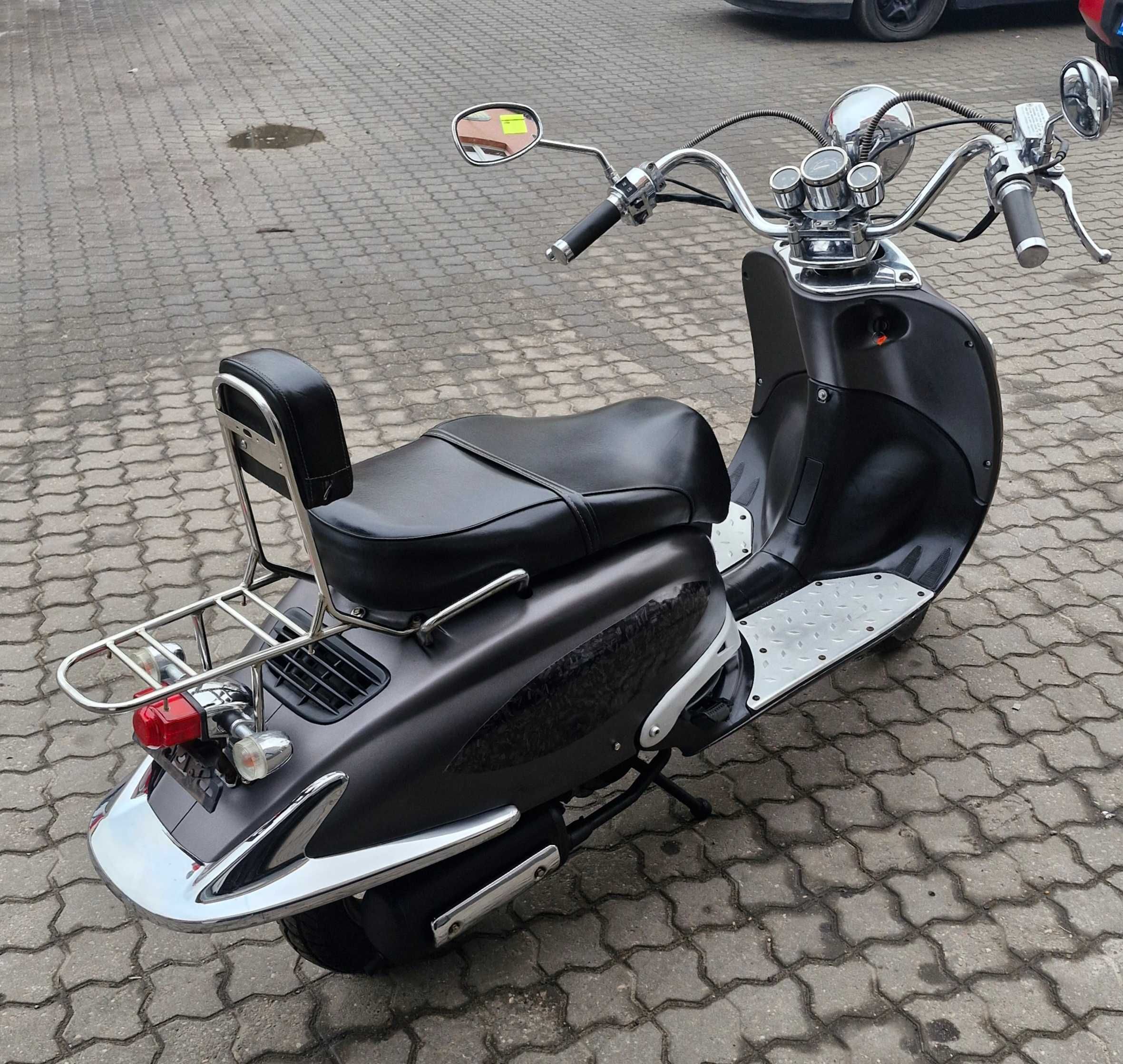 Skuter Znen Retro 50 , 2008r.   "" IMPORT HOLANDIA""