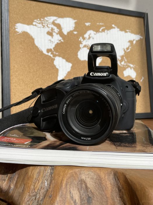 Máquina fotográfica Cânon 550D