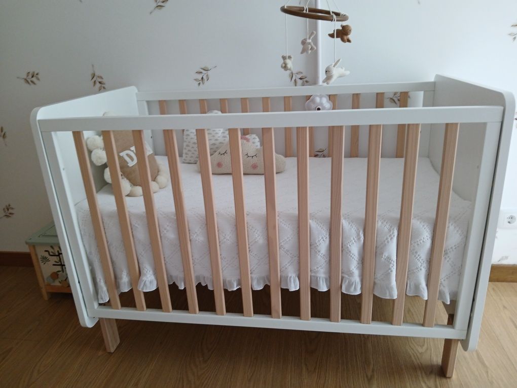 Cama de bebe Nova TRAMA -MODELO MUSA + colchao IKEA