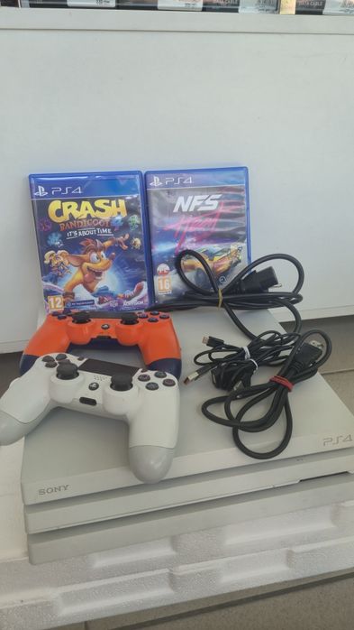 Консоль Sony PlayStation 4 PRO 1TB CUH 7116B