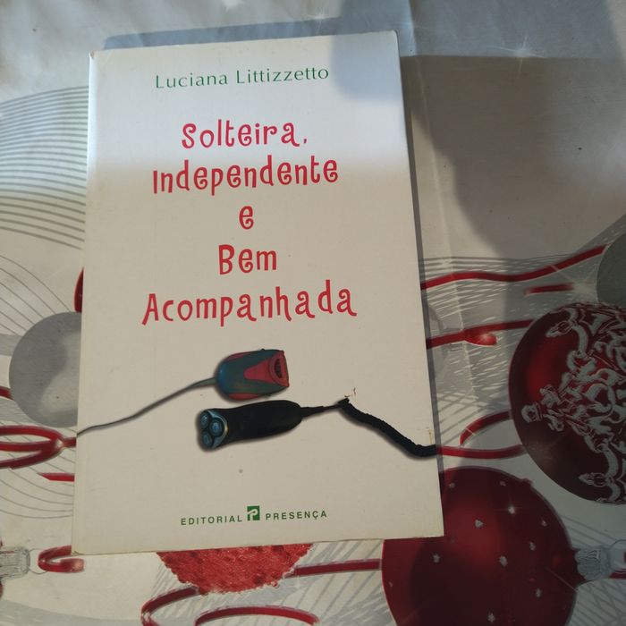 Solteira independente e bem acompanhada