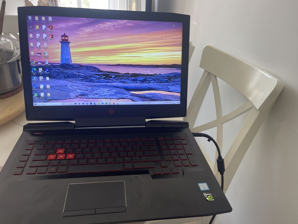 OMEN by HP laptop 17-an0xx