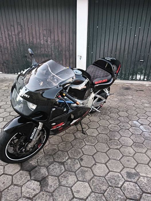 Suzuki GSXR 750 SRAD
