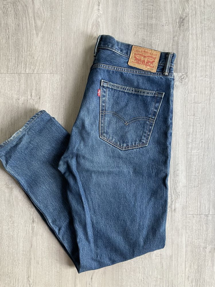 Джинсы Levis 751
