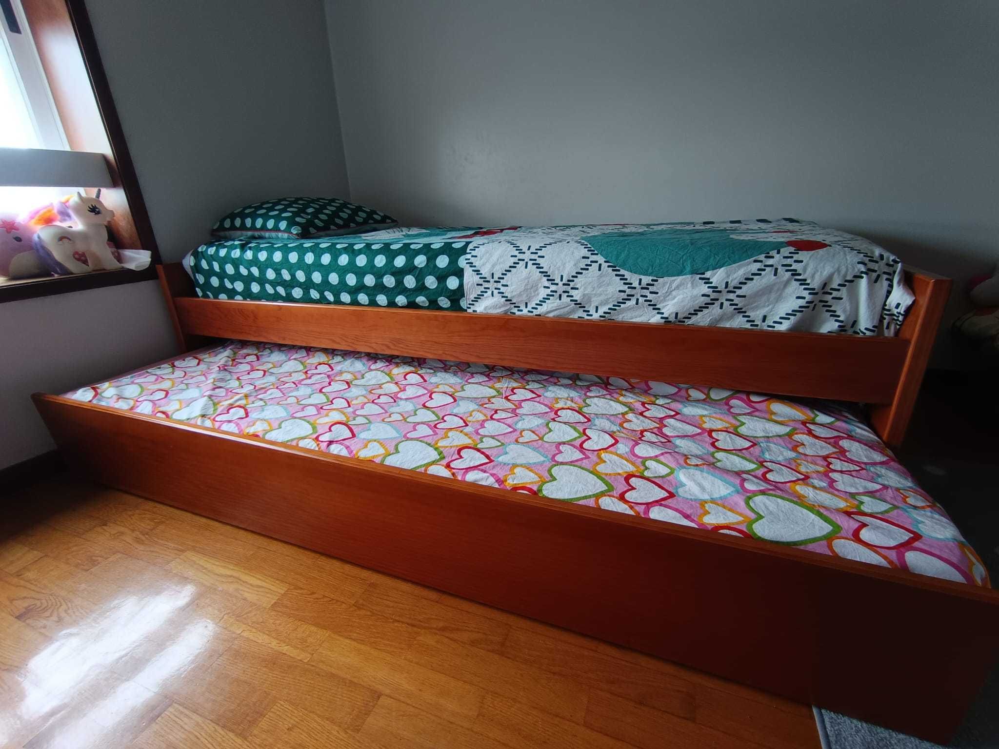 Estrutura de cama com gavetão