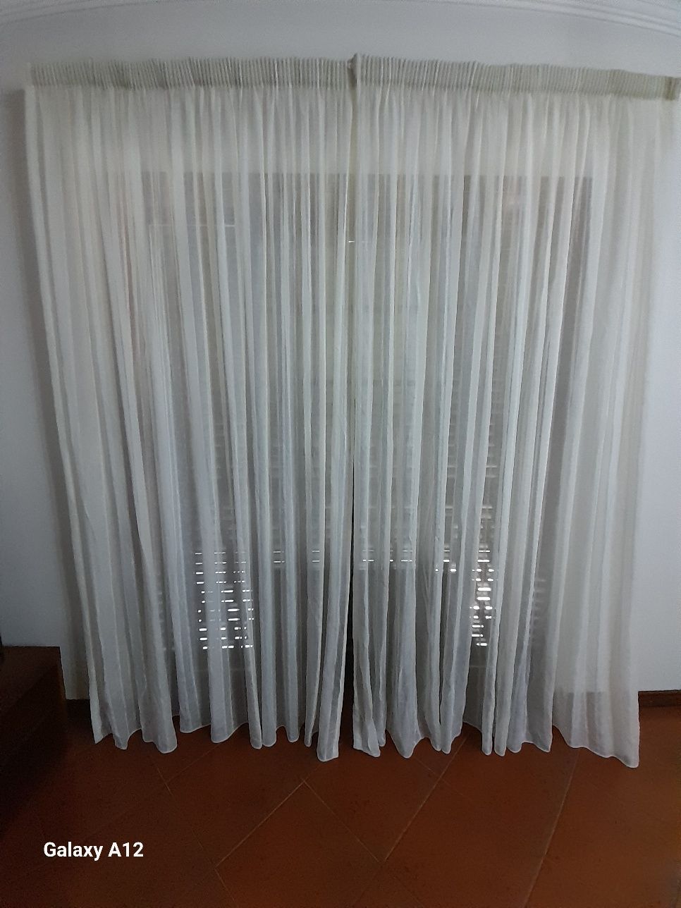 Vendo cortinas branco pérola