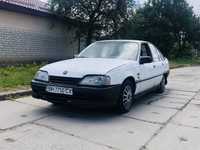 Opel omega a 1.8 завел уехал !