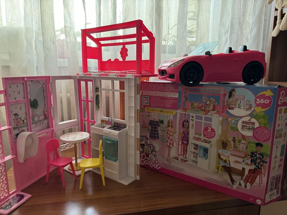 Домік та машина Barbie