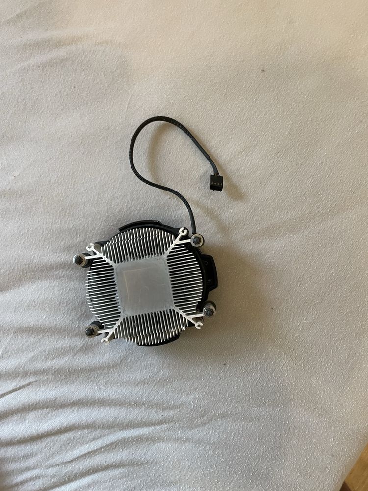 Chłodzenie stockowe AMD - Wraith Stealth