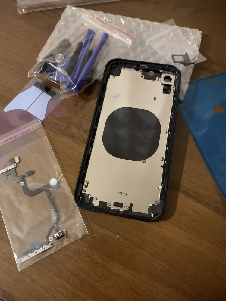 Корпус на Iphone Xr в виде 13 pro , 14 pro