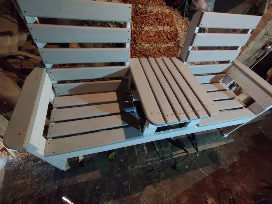 Продам садову лавку.