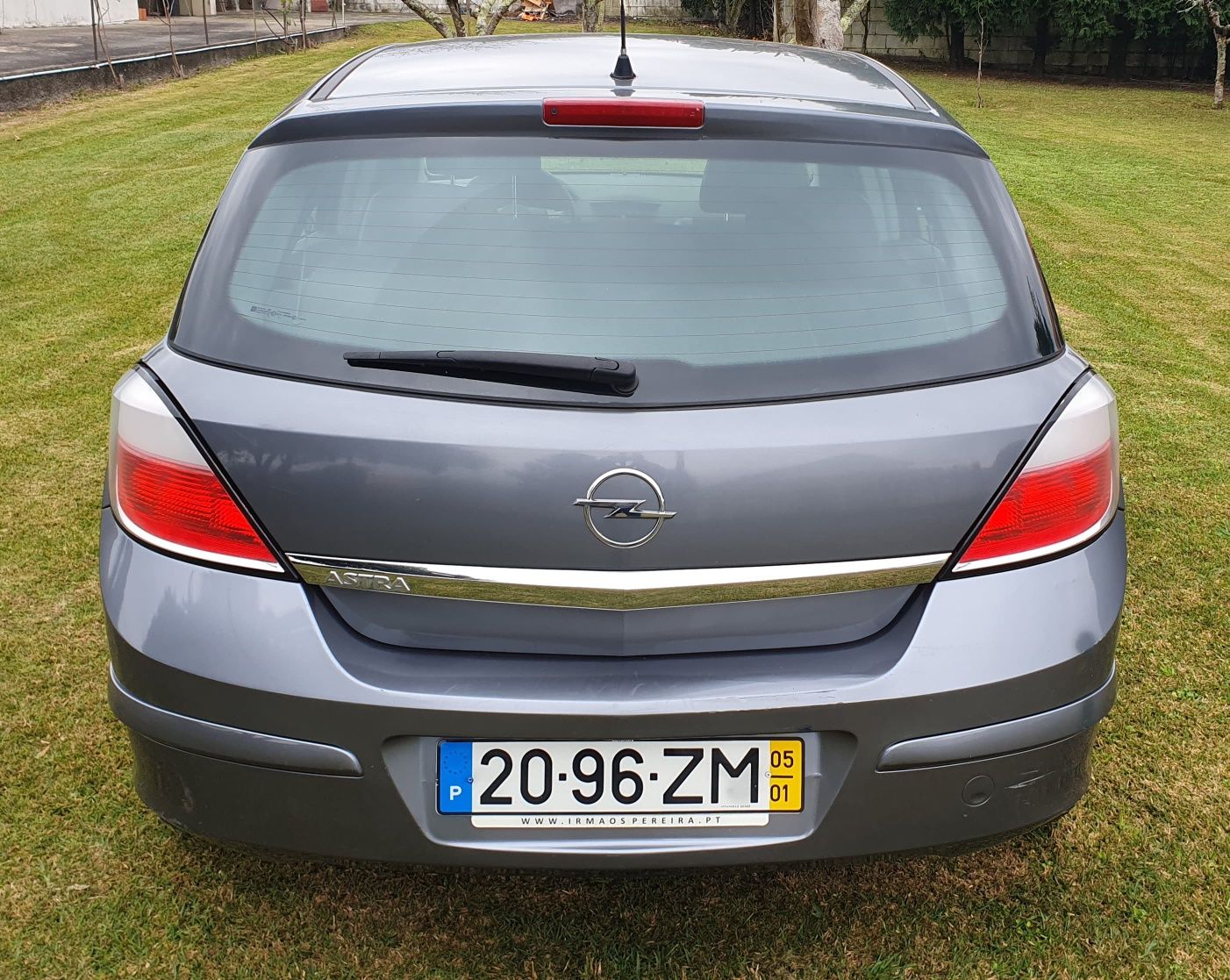 Opel Astra 1.4 Cosmo. 1 registo, A/C, Computador de Bordo, 142mil km.