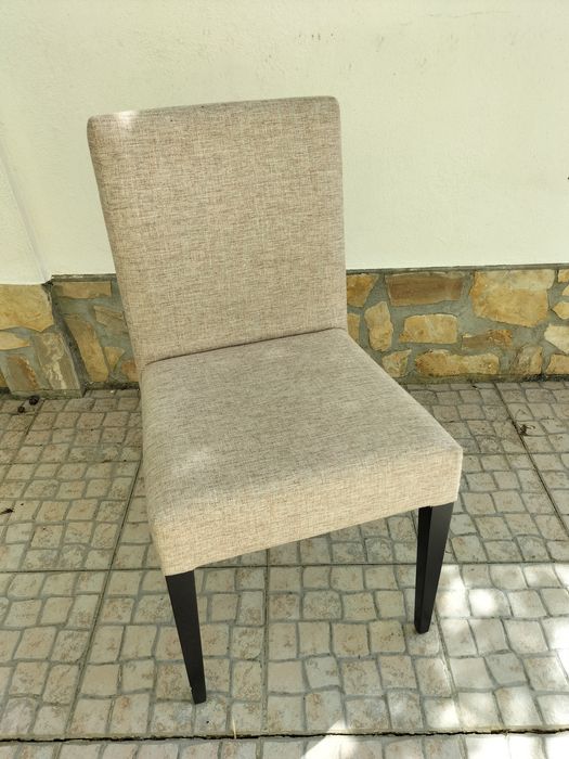 Cadeiras Forradas Antarte 140€ conjunto