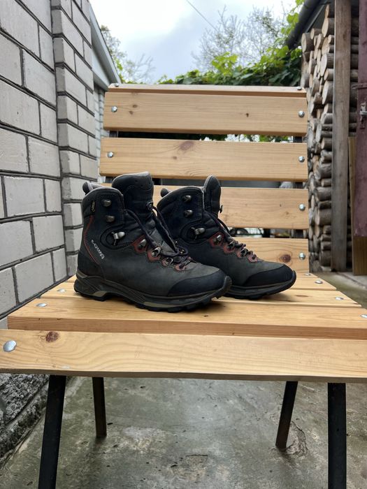 Трекінгові черевики Lova