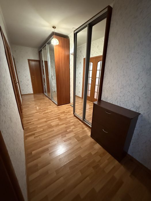 Шикарна двокімнатна квартира у Дніпровському районі від власника