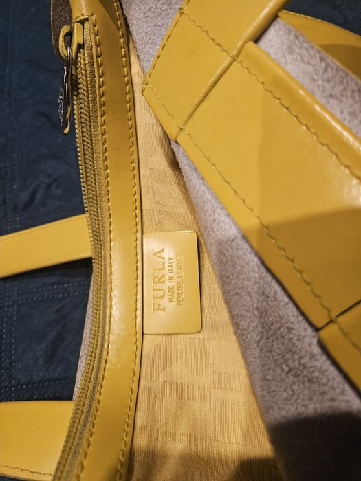 Torebka FURLA żółta.