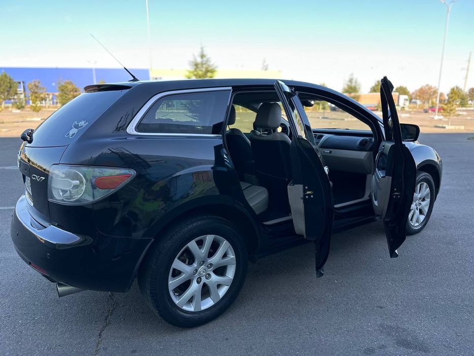 Продам Mazda CX-7