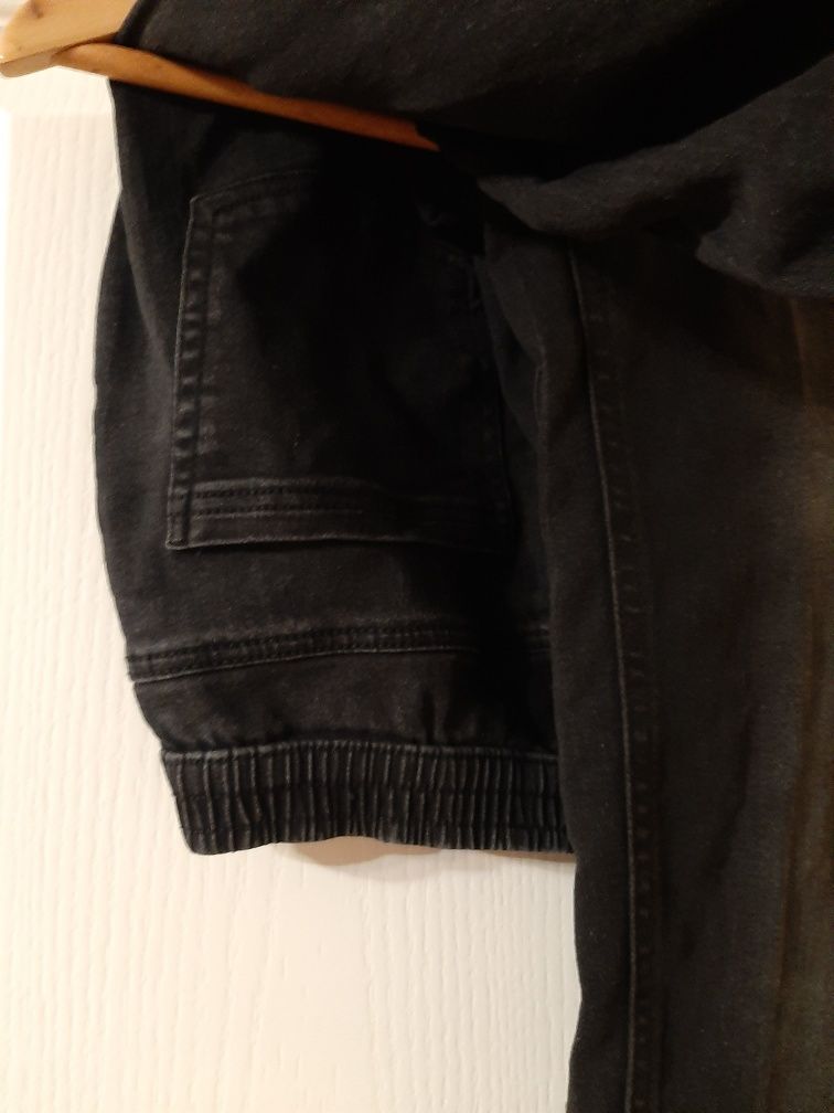 Spodnie czarne rozmiar L