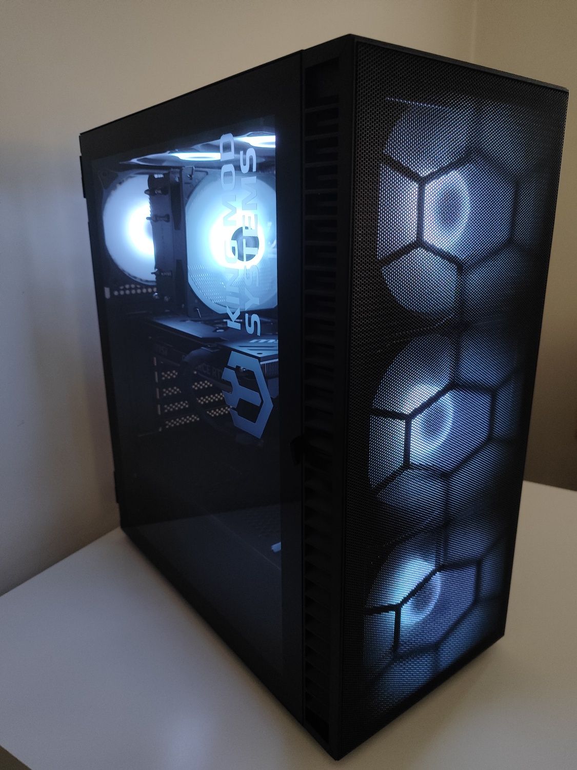 PC GAMING RTX 4070 SUPER RYZEN 7 5700X3D 32GB RAM 1TB SSD (Garantia)