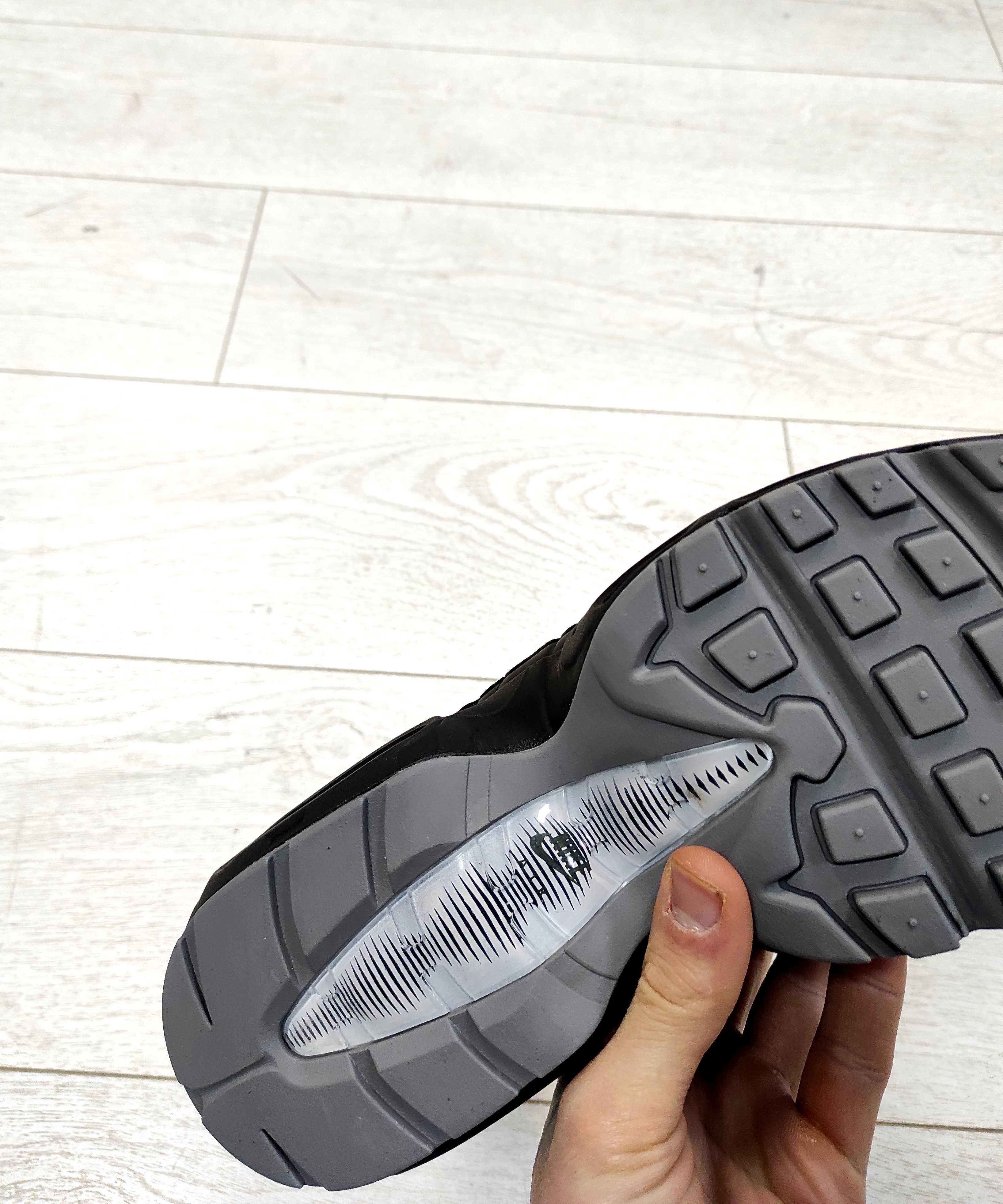 (1662) Чоловічі Кросівки Nike Air Max 95 чорні з сірим (41-45) В,єтнам
