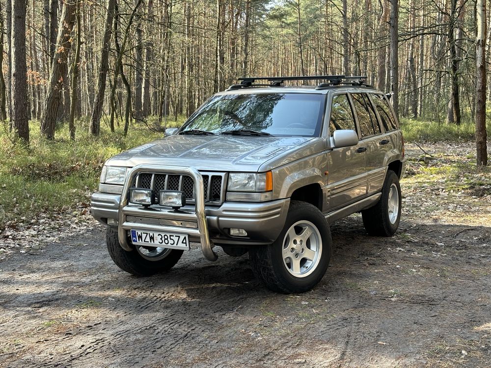 Jeep Grand Cherokee 5.9 L Niner