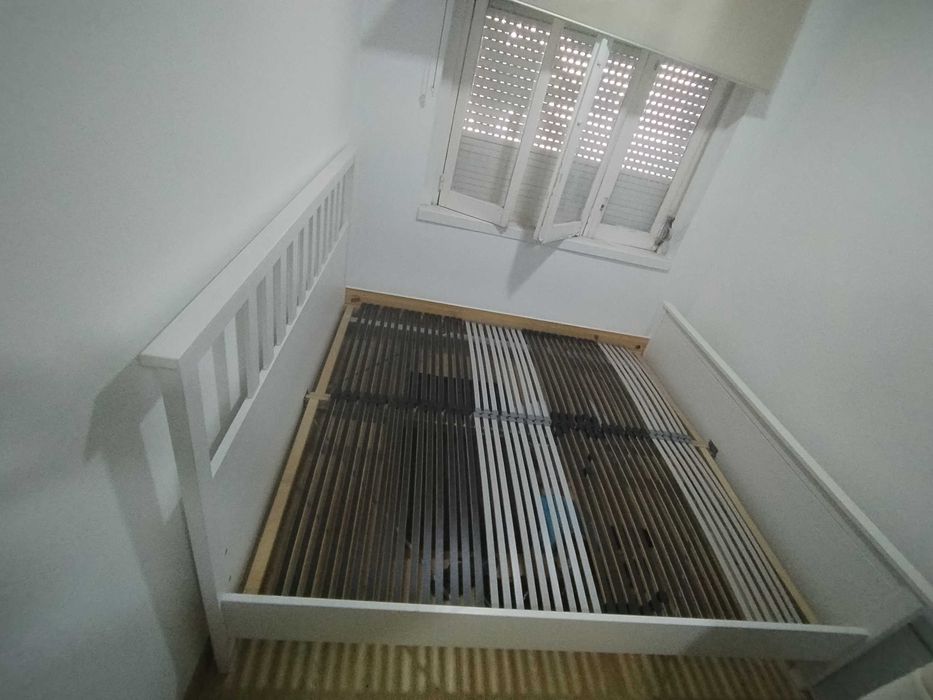 Cama IKEA Hemnes na cor branco