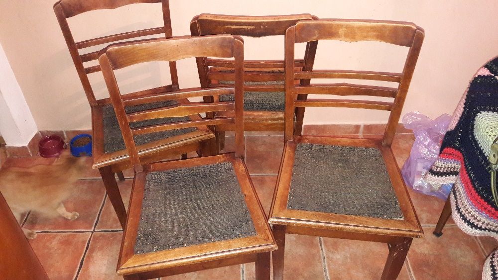 Krzesła do renowacji 4 sztuki