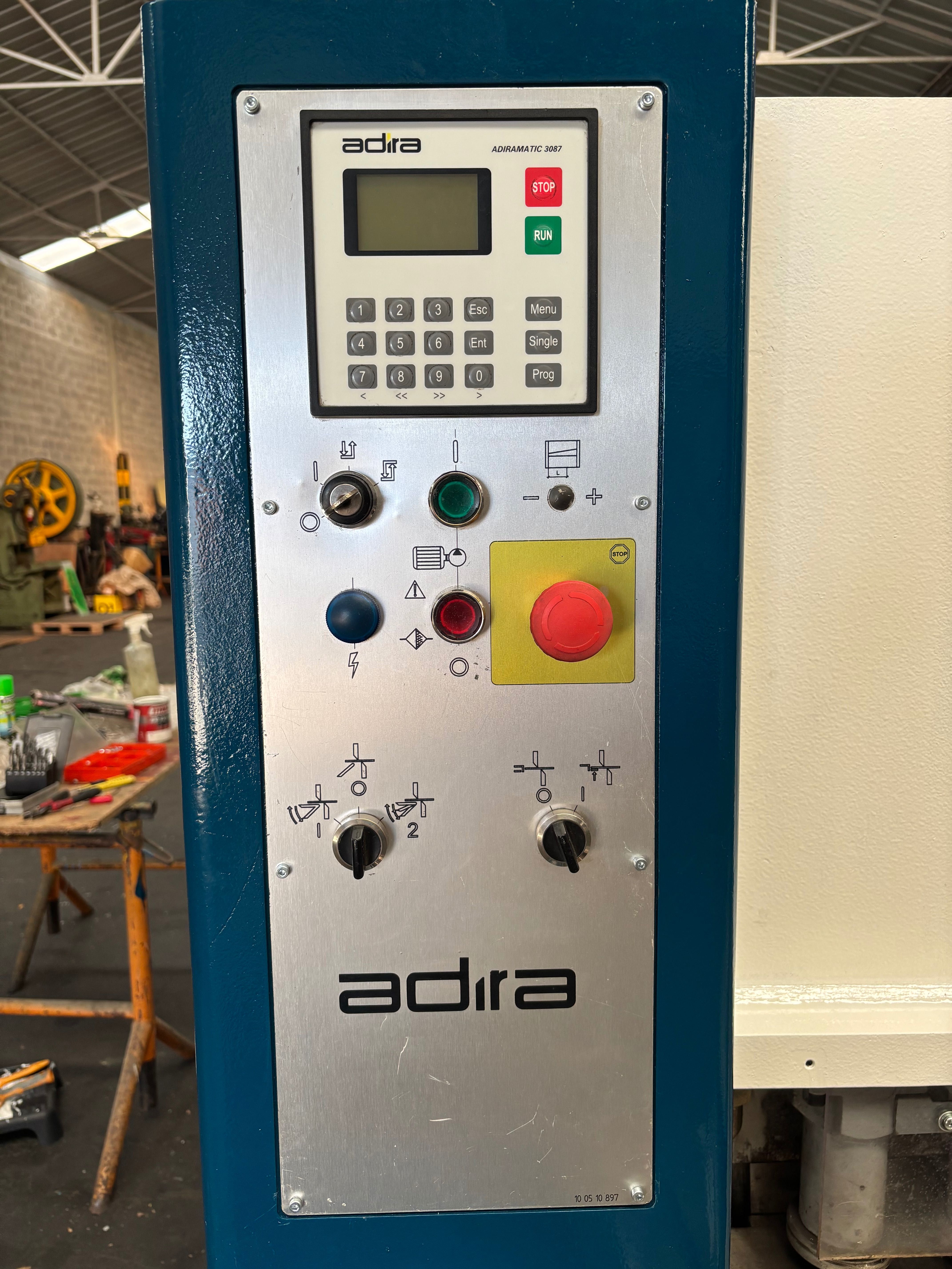 Guilhotina Adira GHS-0630
