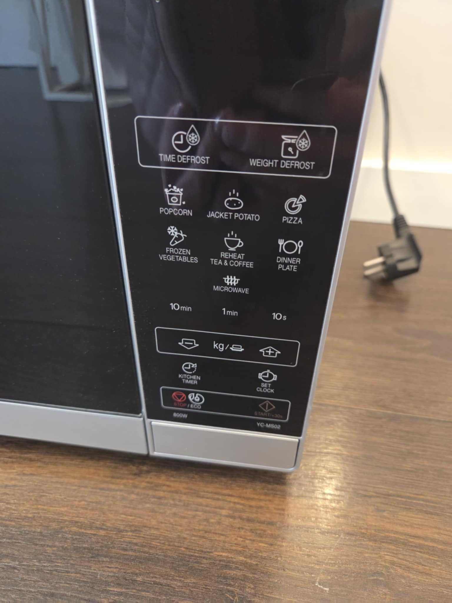 Kuchenka mikrofalowa wolnostojąca Sharp YC-MS02E-S 20L