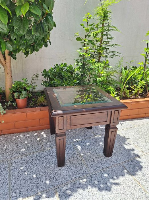 Mesa de mogno antiga