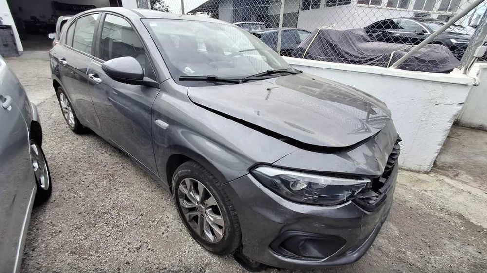 FIAT Tipo Tipo Lounge SALVADO