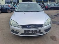 Ford Focus, 2004r, 1,8 - na części.