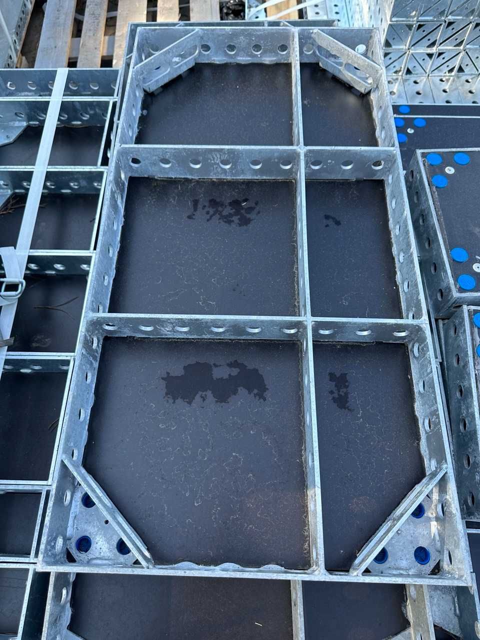Szalunek ścienny TEKKO MIDIBOX szalunki ścienne lekkie szalunki