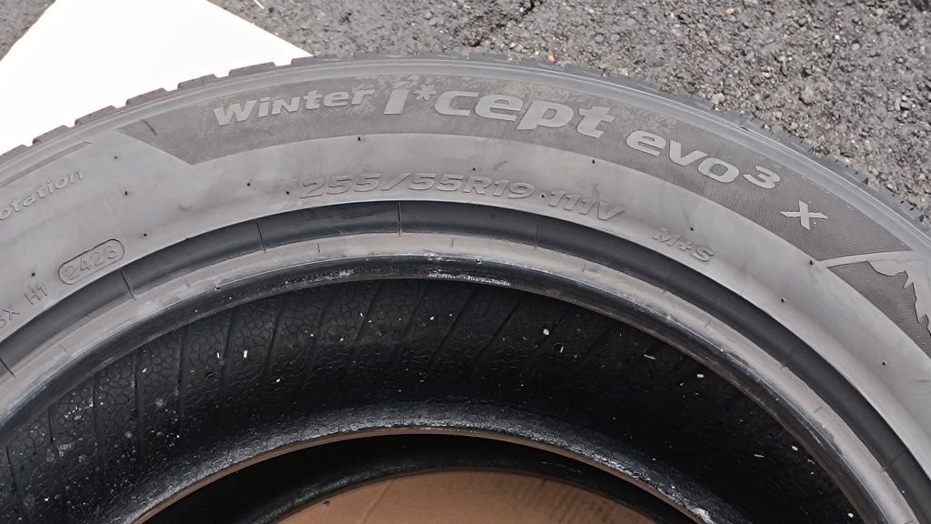 255/55R19 111V Hankook Winter I*Cept Evo3 X