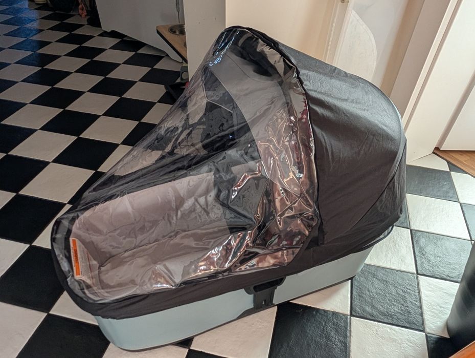 Gondola bassinet Thule Urban Glide 3 + adaptery, moskitiera, raincover