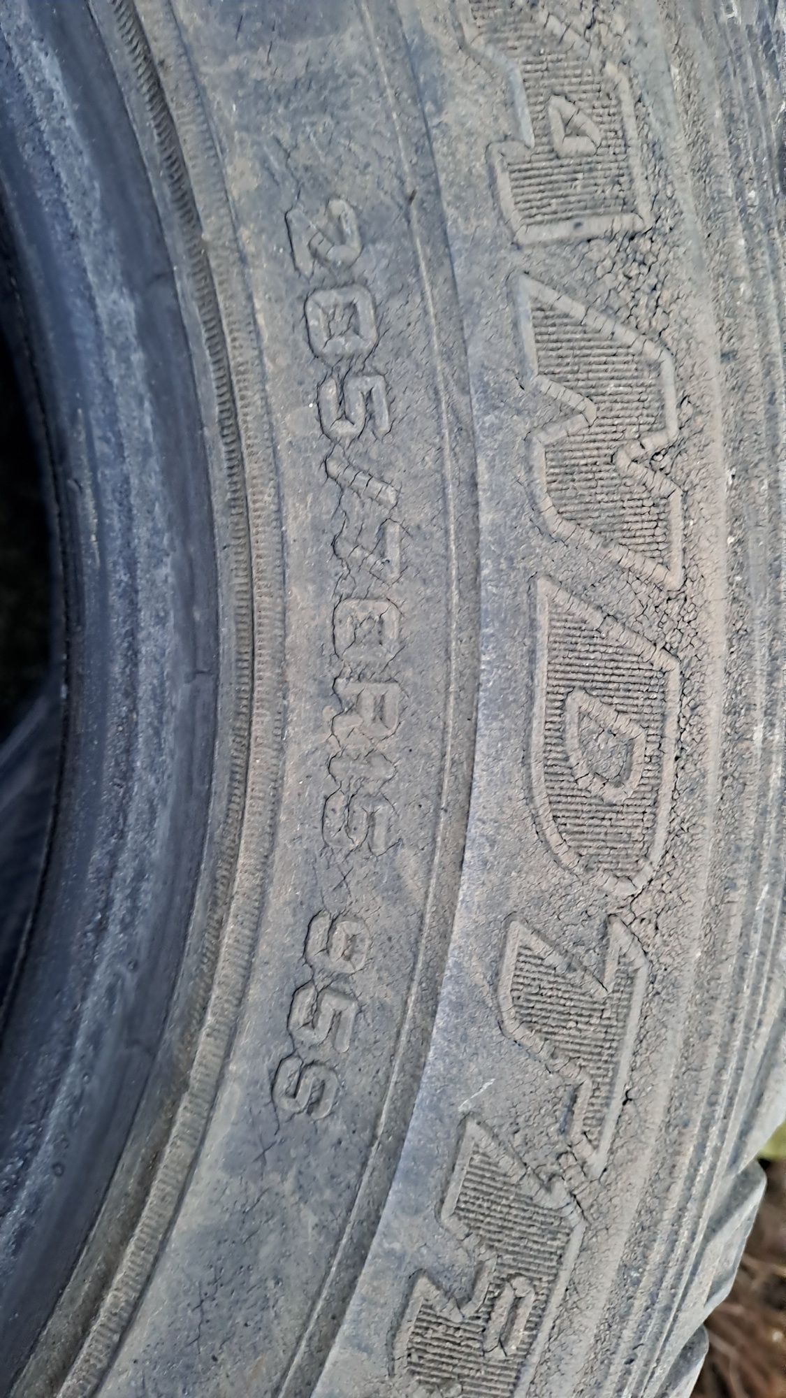 Opony 205/70R15 Dunlop Grandtrek AT