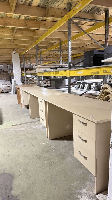 Розпродаж столи дсп