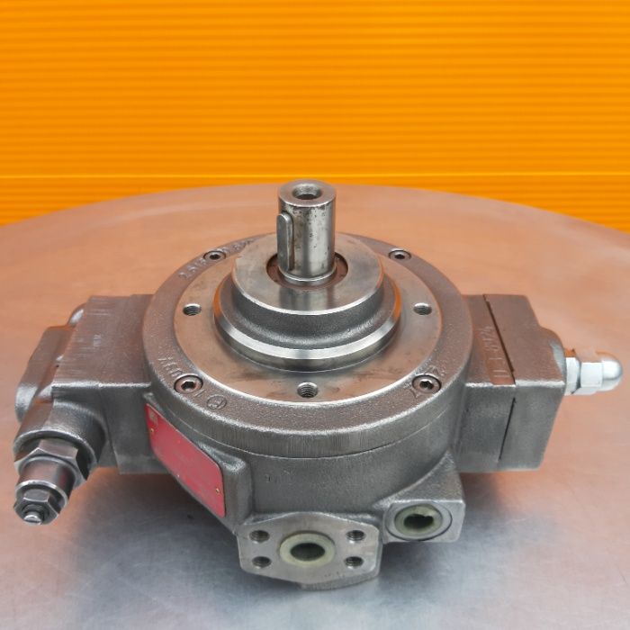 Pompa Tłoczkowa Hydrauliczna Bosch Moog D951 Oleju Olejowa Prasa