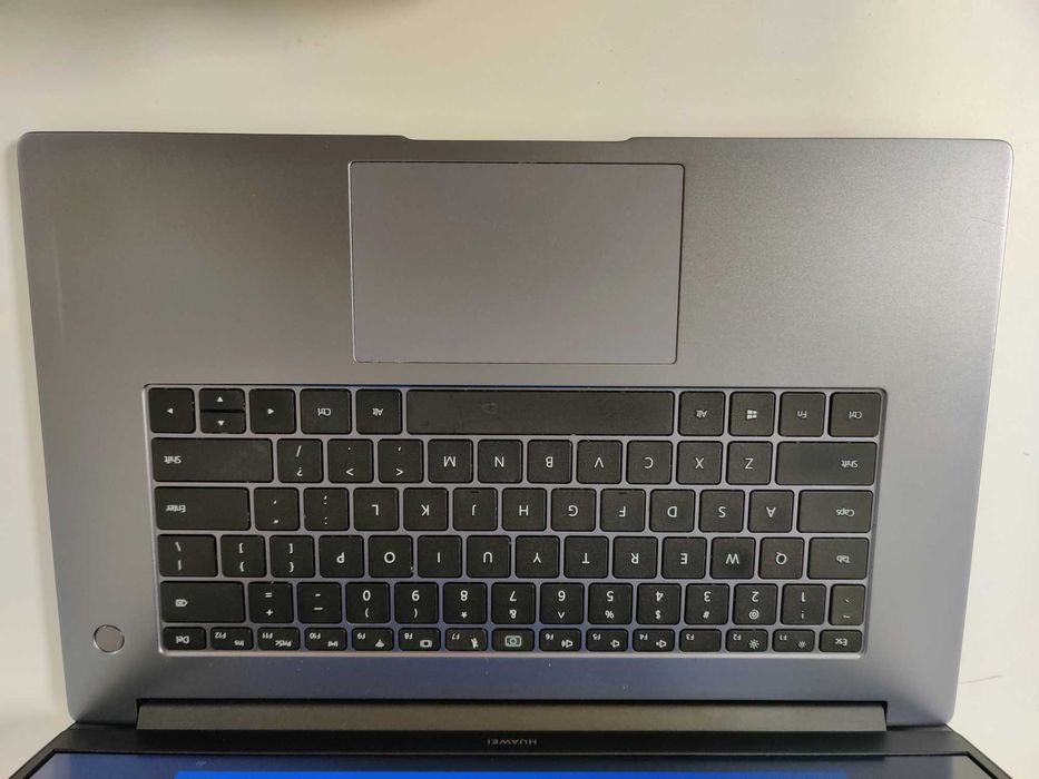 Huawei MateBook D15 AMD Ryzen 5 3500U/RAM 8GB/SSD 256GB