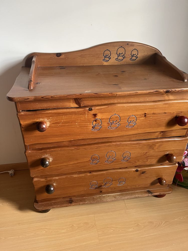 Cómoda para quarto de criança