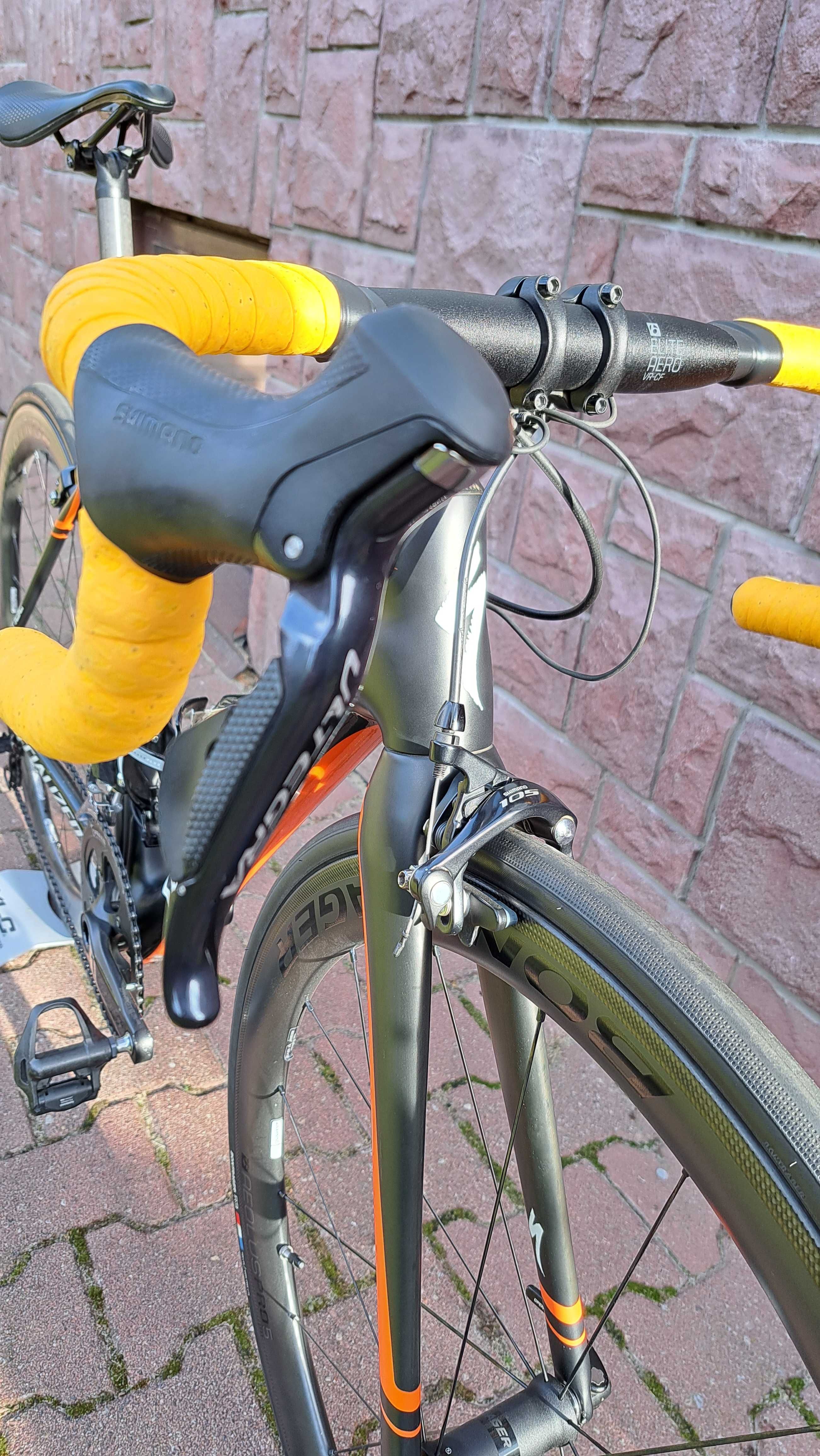 Rower szosowy SPECIALIZED TARMAC COMP CARBON Shimano Ultegra Di2 r. 52