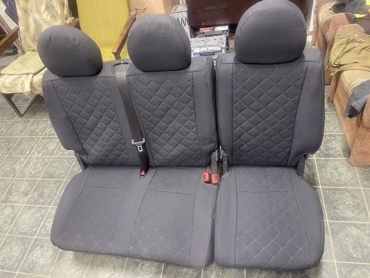 Задний ряд сидений Fiat Doblo