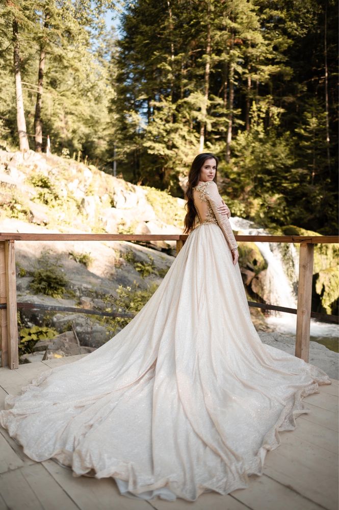 Весільне плаття Milla Nova