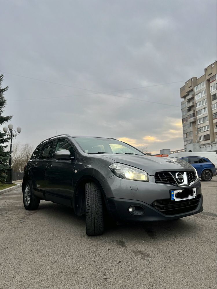 Nissan Qashqai+2