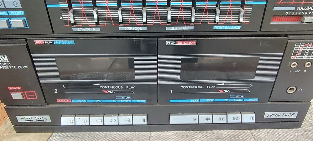 Програвач пластинок вініл.