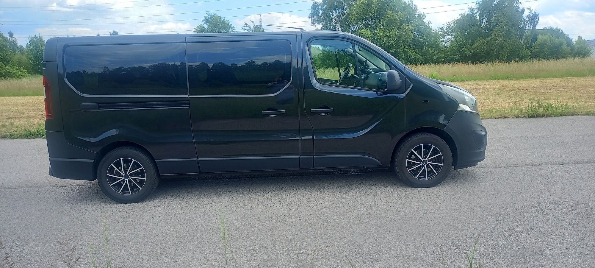 Opel vivaro b 1.6 biturbo 9 osobowy Long Klima