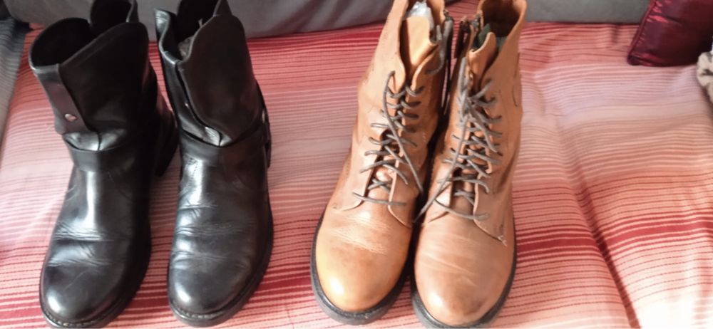 Duas Botas novas